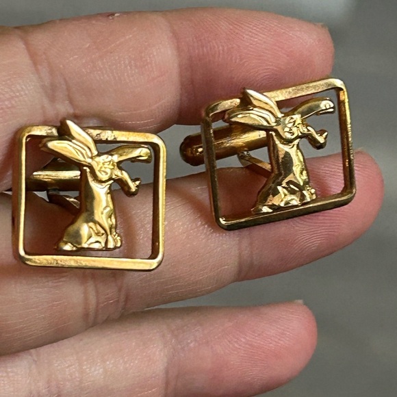 4/$50 Gold donkey ass jackass vintage 1980 Cufflinks 🫏 - Picture 3 of 7